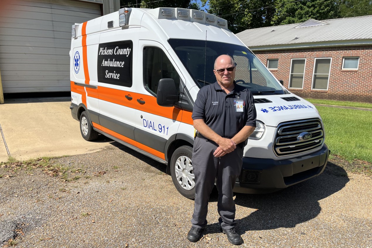 Life in a Rural 'Ambulance Desert' Means Sometimes Help Isn't on the Way -  KFF Health News
