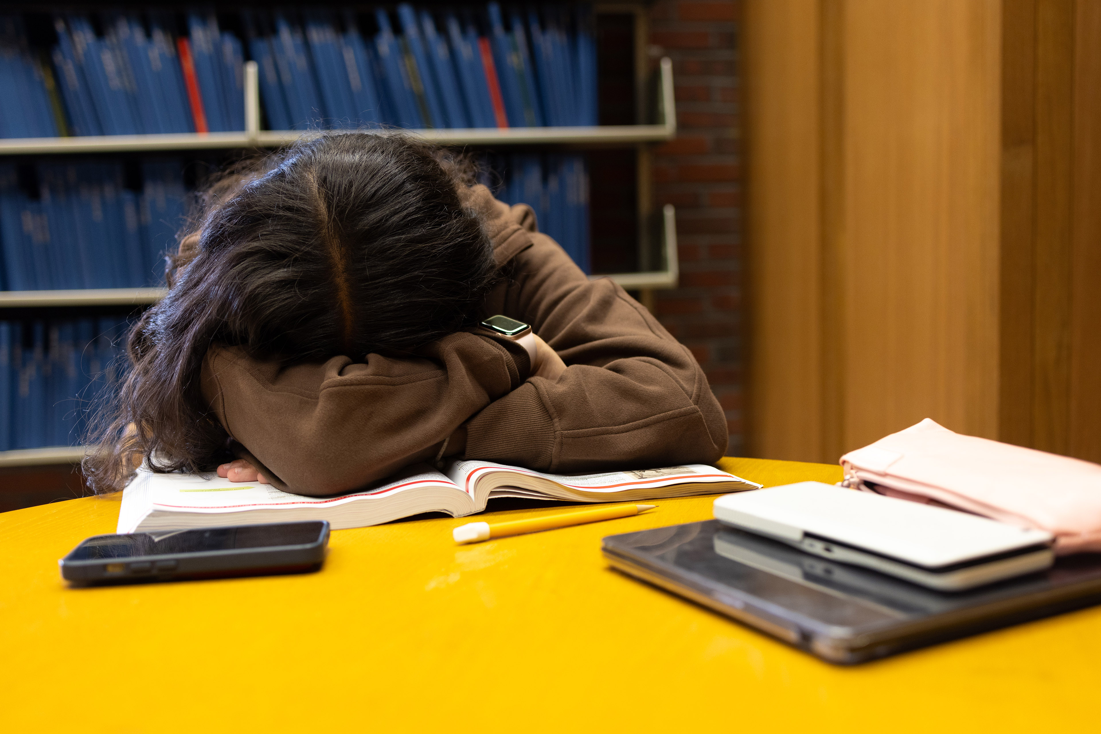 science-says-teens-need-more-sleep-so-why-is-it-so-hard-to-start