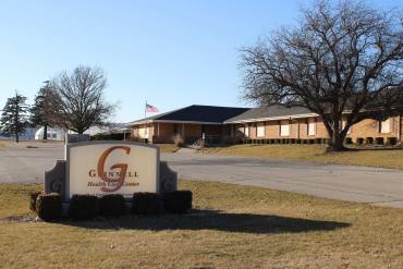 A photo of the exterior of Grinnell Health Care Center.