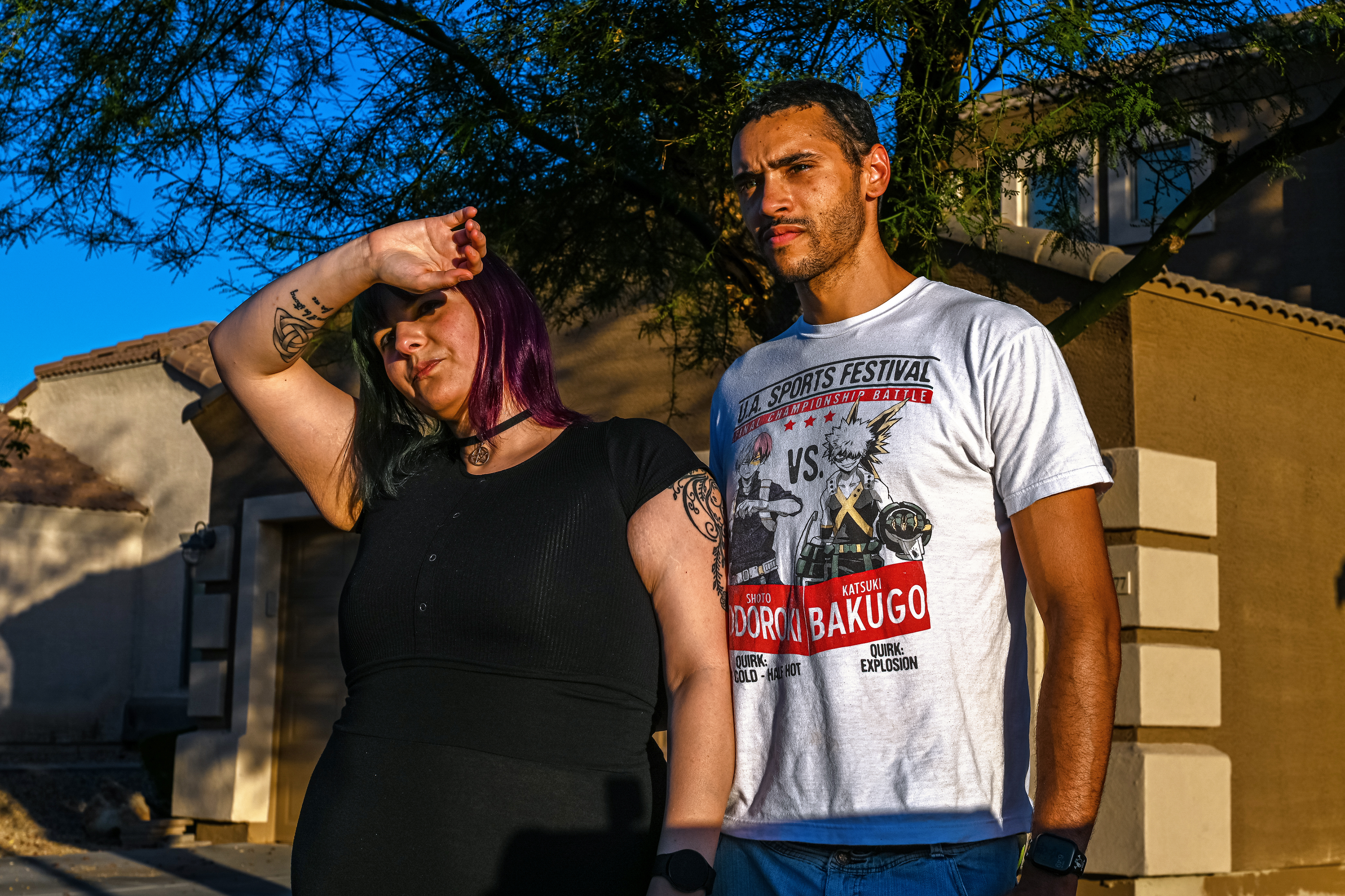 A photo shows Samantha and Ariane Buck standing outside.