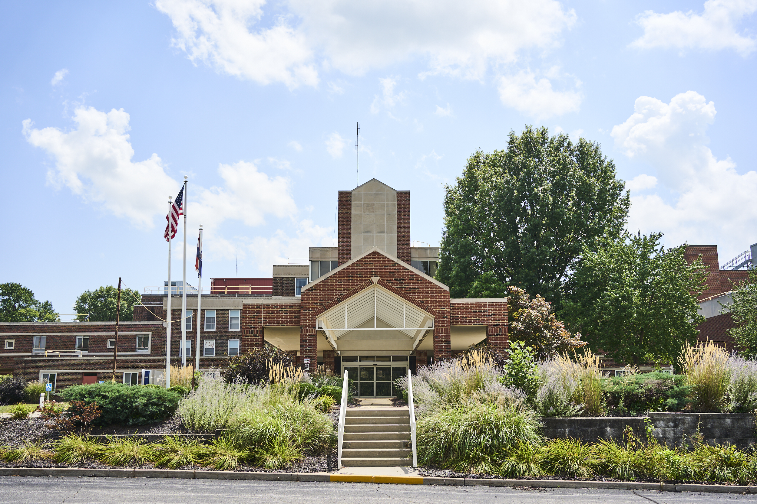 A photo shows the exterior of Audrain Community Hospital.
