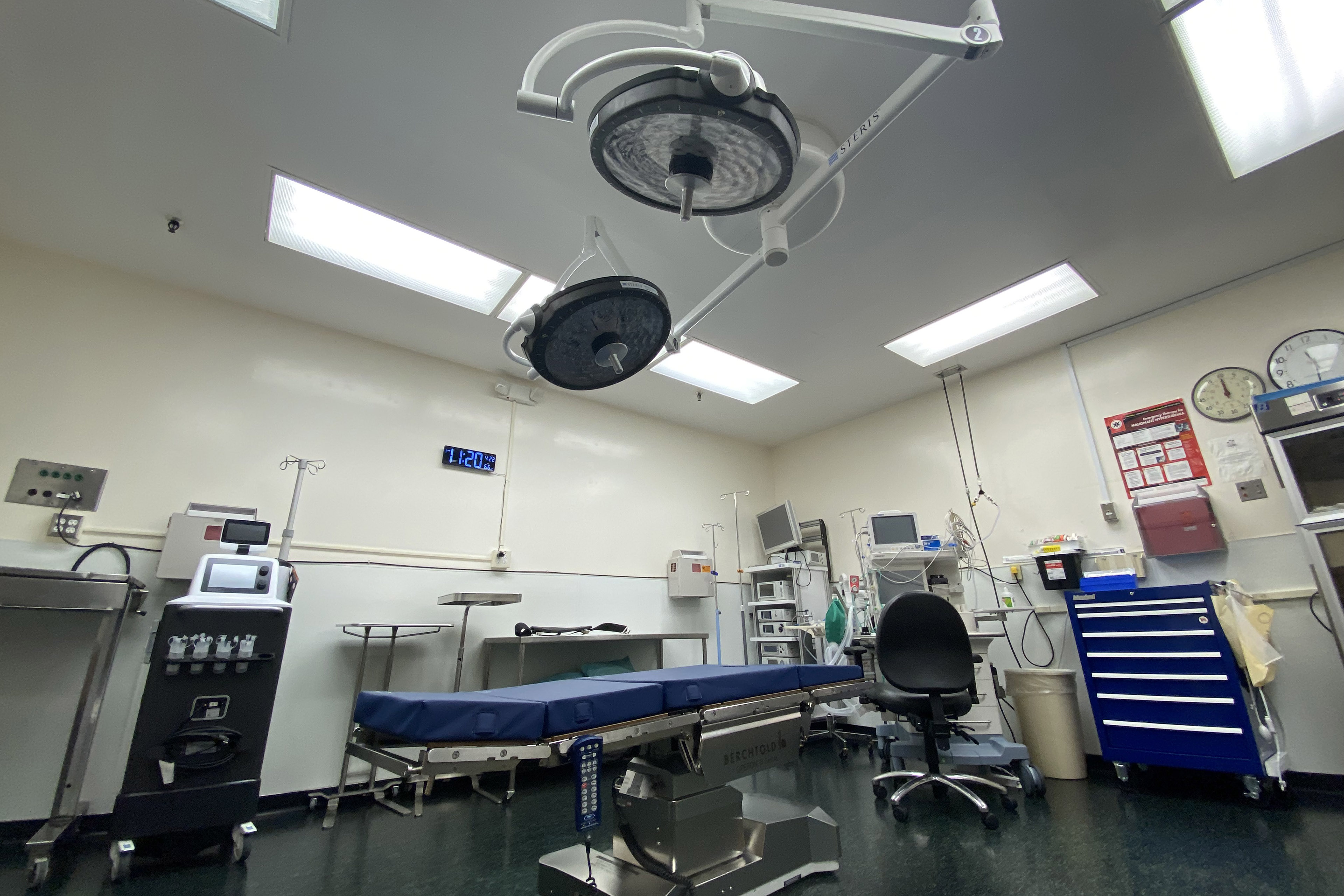 An empty operating room within the Lincoln Health building.