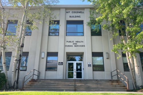 A photo of the exterior of Montana's Department of Health and Human Services.