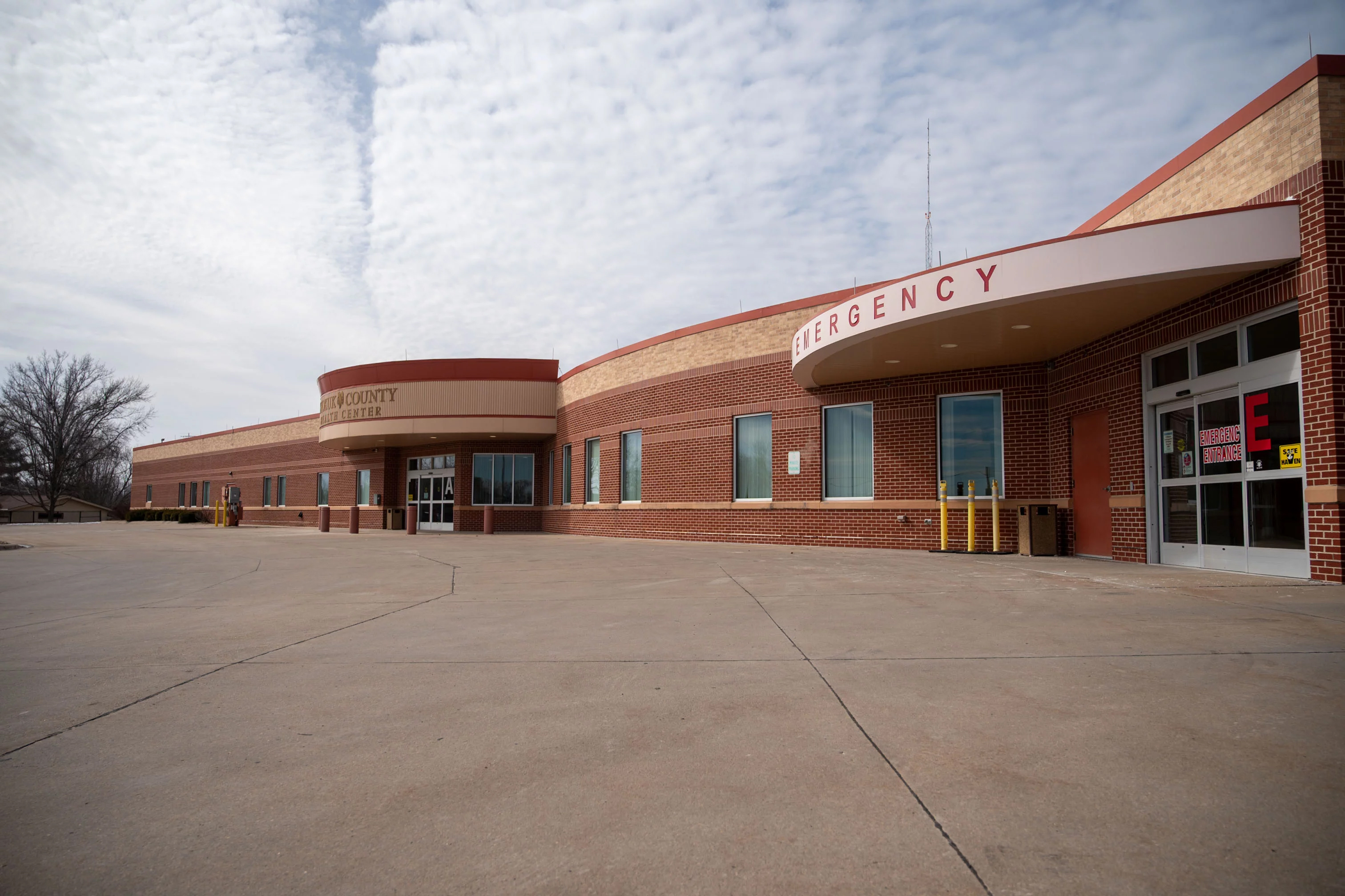 A photo of the exterior of Keokuk County Hospital.