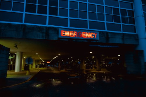A photo of an emergency room parking lot.